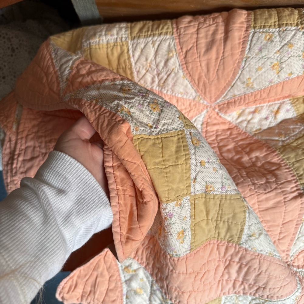 Antique Quilt in Peach and Yellow - Picture 11 of 12
